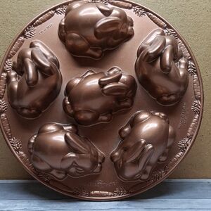 Nordic Ware Bronze Bunny Cakelet Mold  4.5 Cups/1 Liter